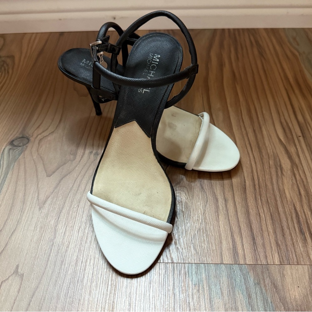 Michael Kors Black and White Kitten Heels - size 8